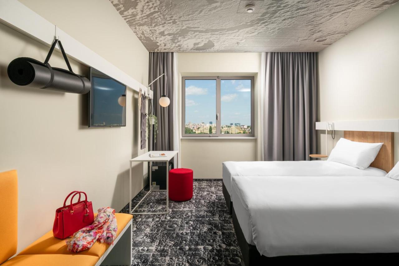 Отель Ibis Bucharest Politehnica Экстерьер фото